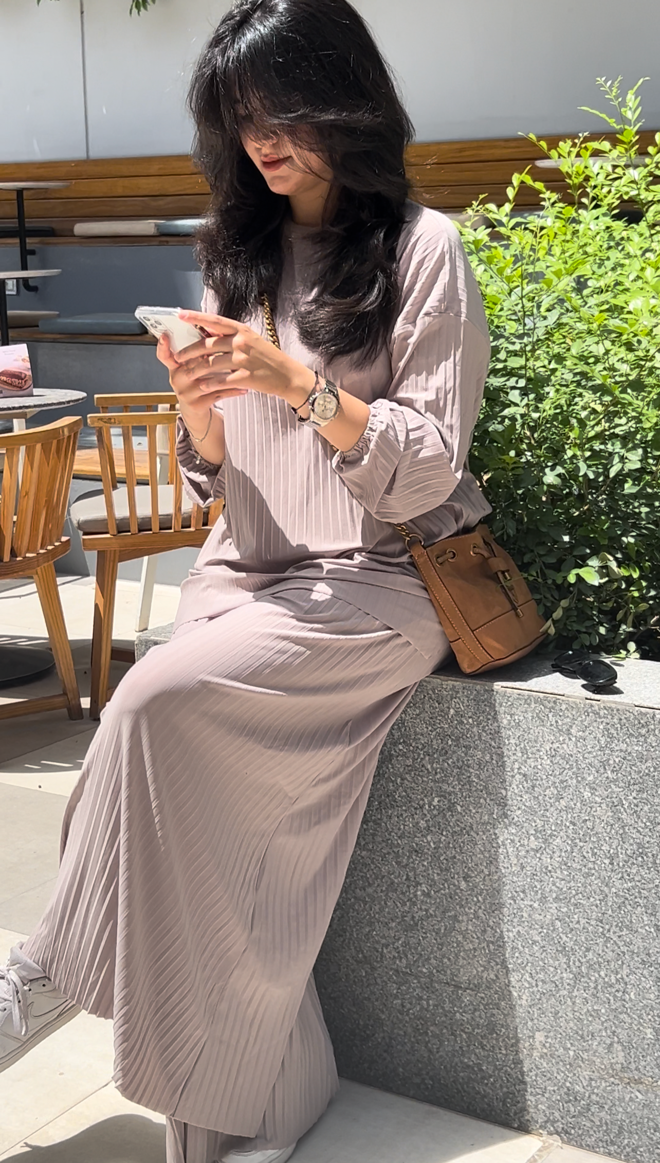 Elegant Folds